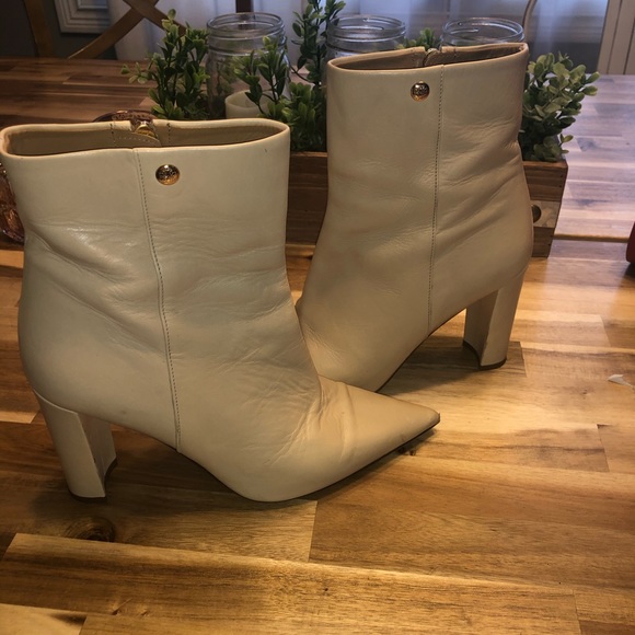 COPY - Tory Burch Penelope Bootie - Picture 8 of 8